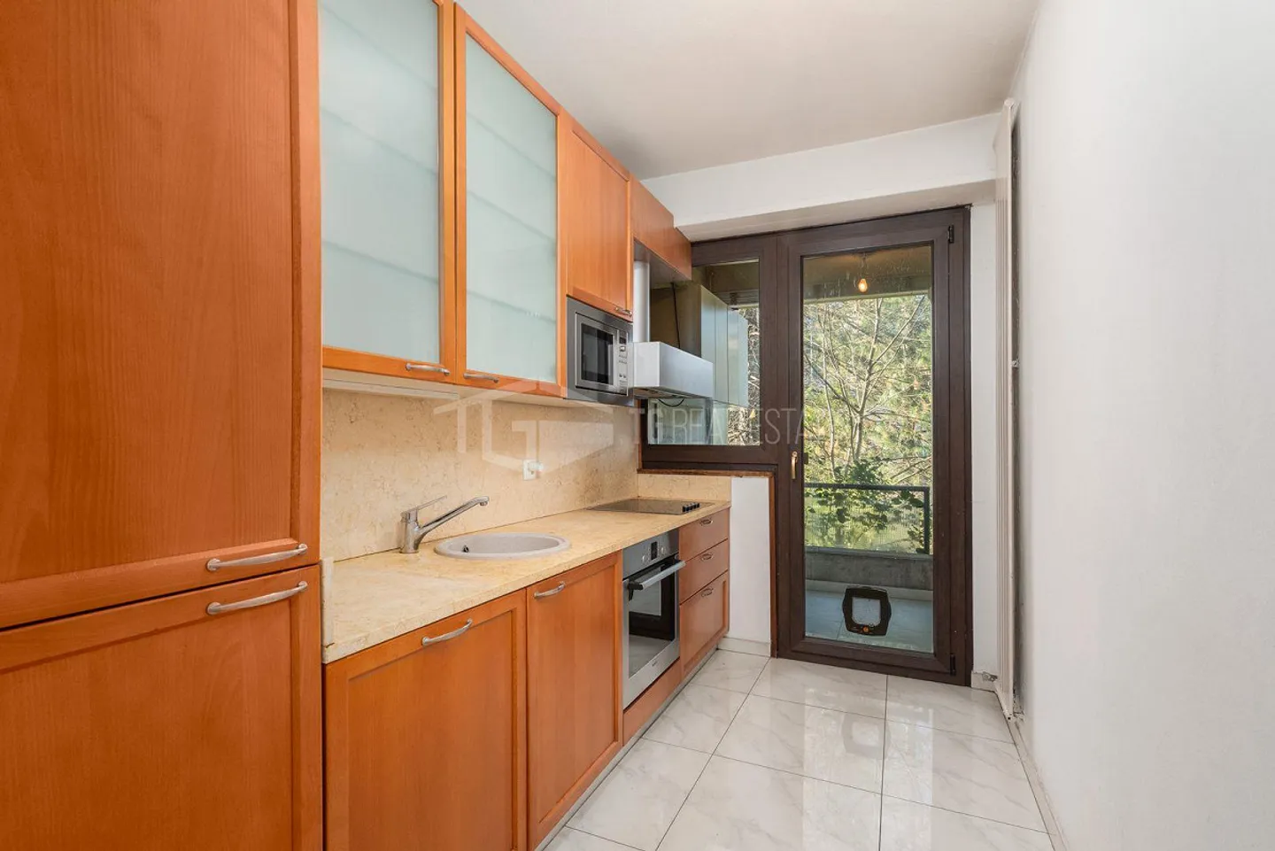 COZY 3.5 ROOMS IN LUGANO - LORETO - Photo 4 of 9