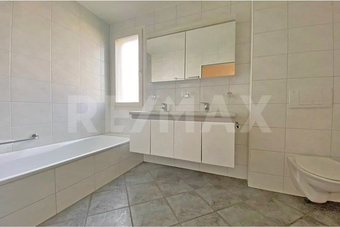 4.5-room apartment in a quiet location - Photo 8 of 11
