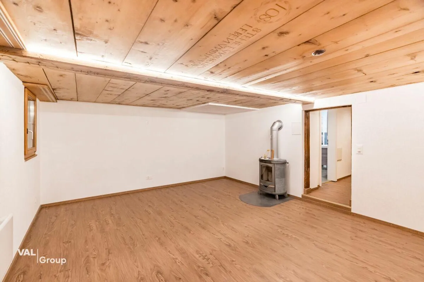 Renoviertes Apartment mit Aussicht - Foto 3 von 16