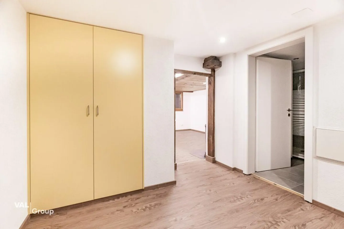 Renoviertes Apartment mit Aussicht - Foto 7 von 16