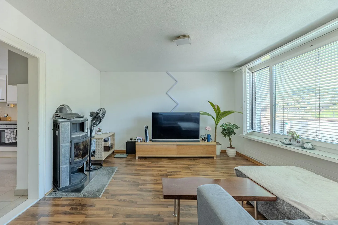 Kompaktes Mehrfamilienhaus - Foto 6 von 14