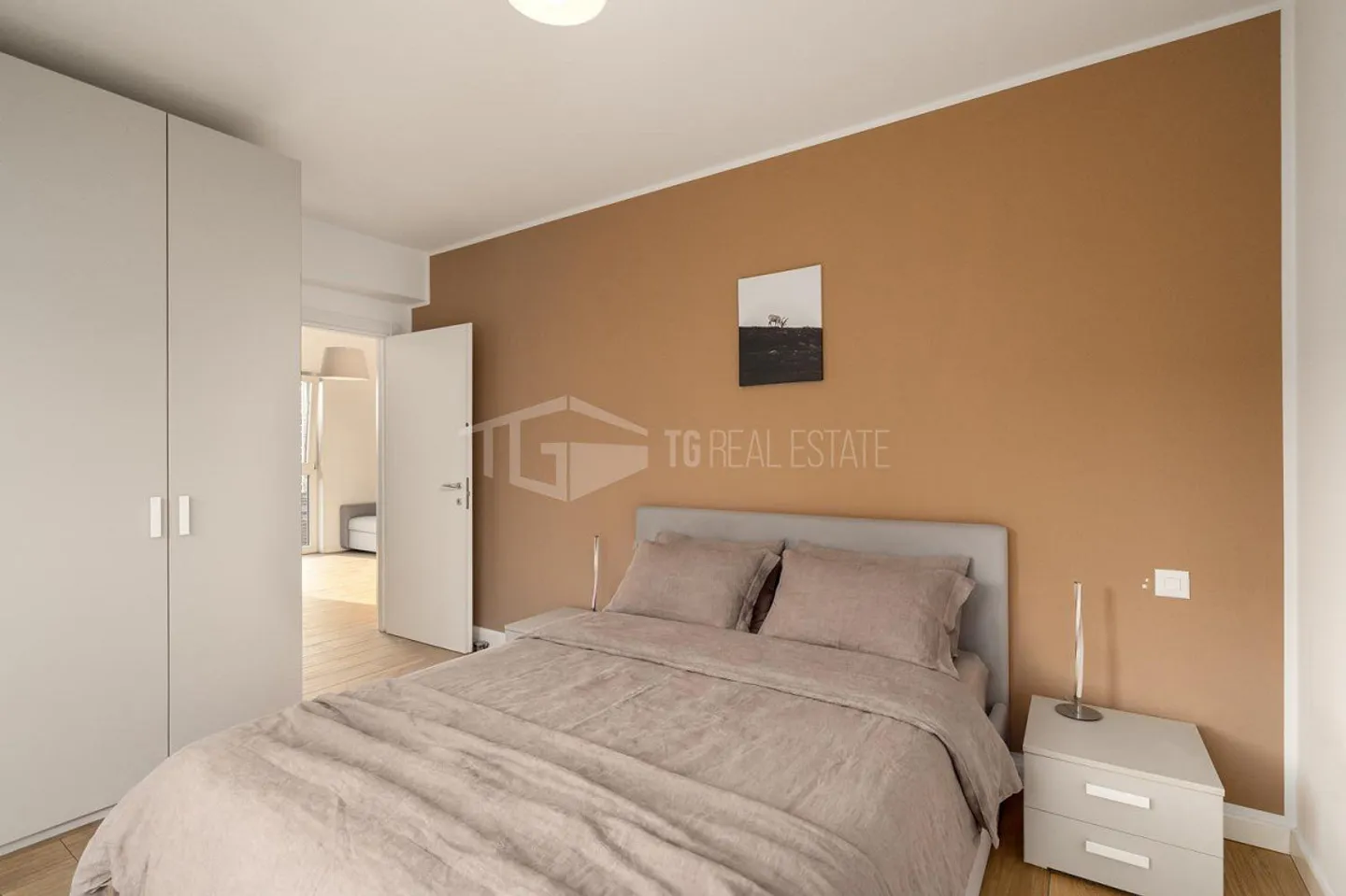 FURNISHED TWO-ROOM APARTMENT IN A WELL-MAINTAINED AREA - Photo 6 of 7