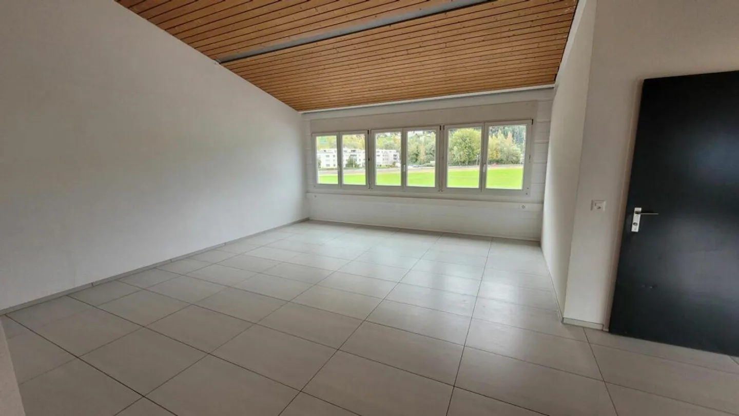 Espace de bureau/commercial plus lumineux et plus spacieux - Photo 1 sur 6