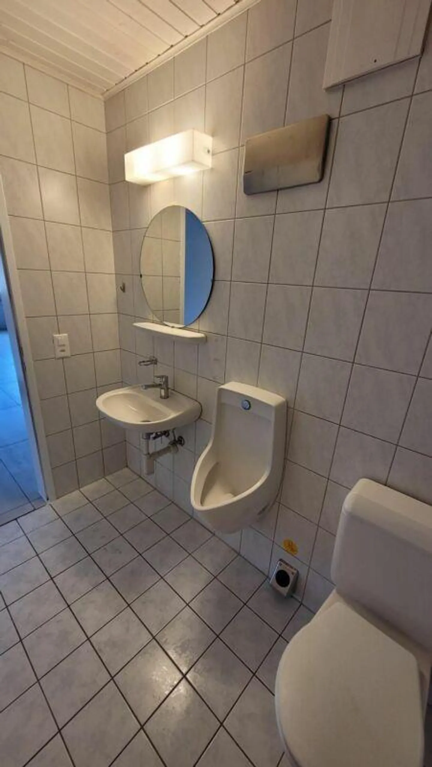 Espace de bureau/commercial plus lumineux et plus spacieux - Photo 6 sur 6