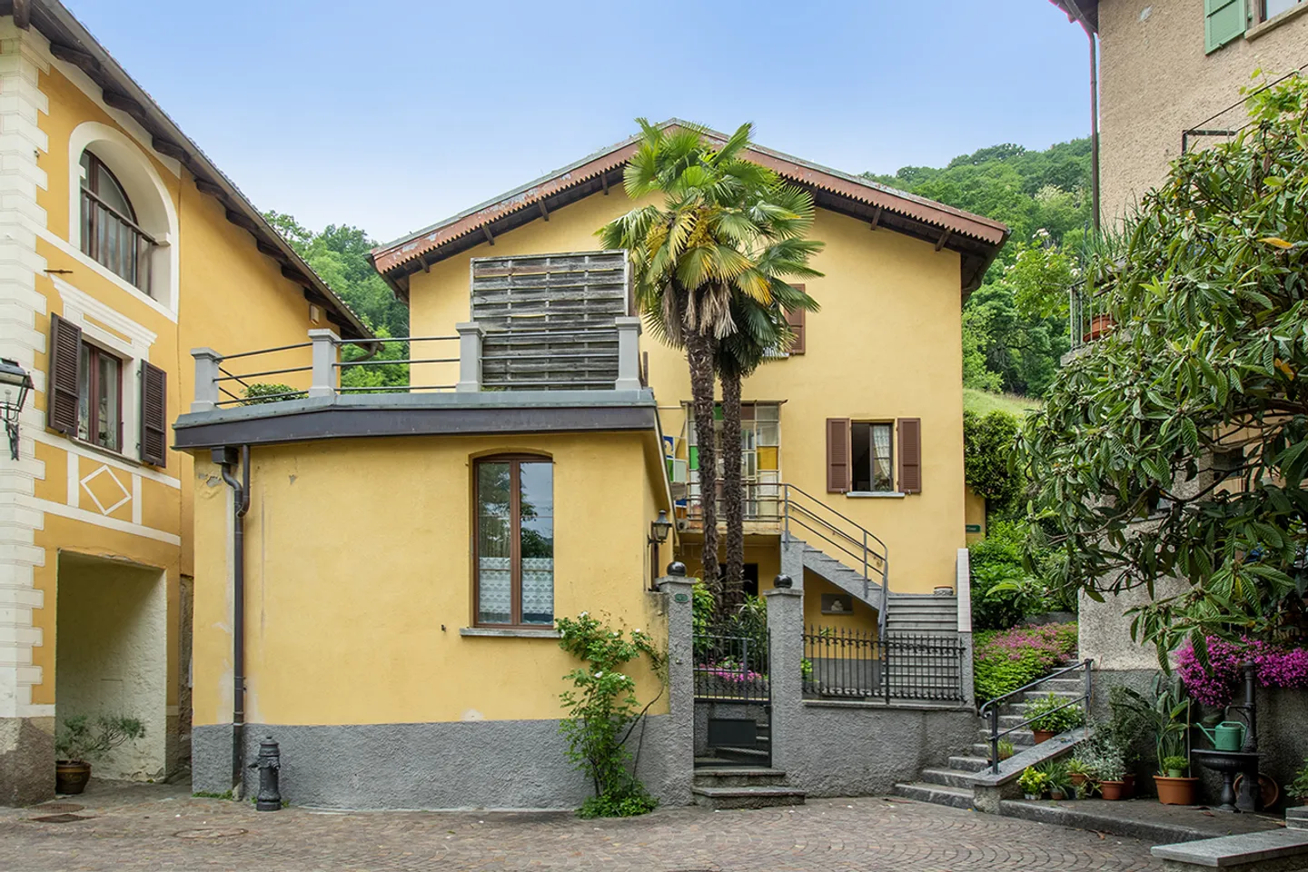 Haus mit zwei Wohnungen - Foto 5 von 8