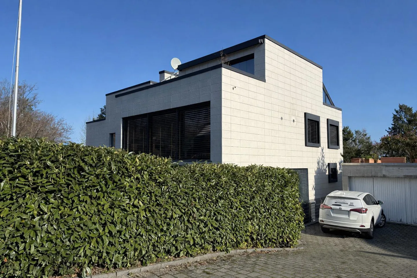 Exklusives Duplex-Apartment mit grosser Terrasse & Grillbar - Foto 6 von 13