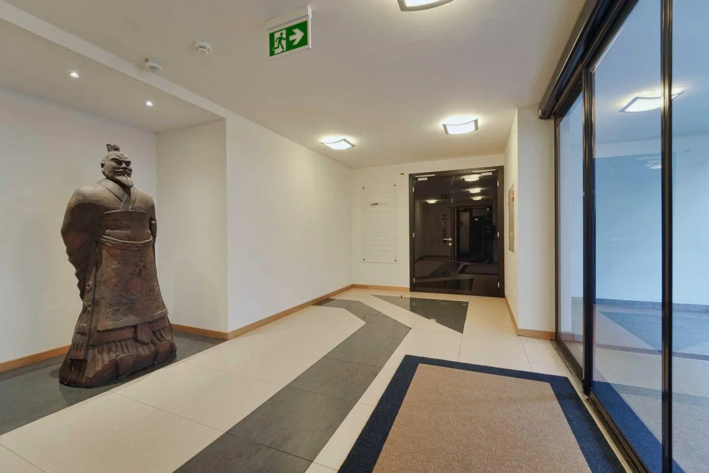 Office in Elegant Building - Photo 5 of 5