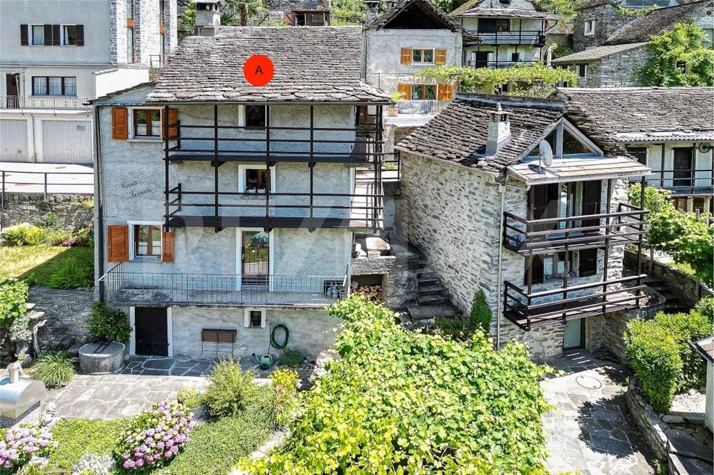 Charmantes Haus mit Atelier - Foto 1 von 13