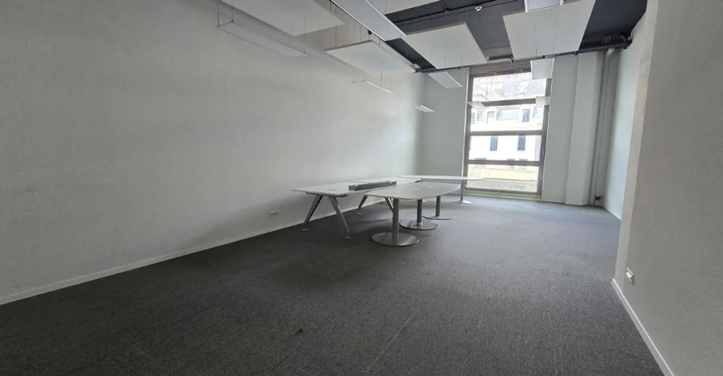 96m2 - Ufficio vicino al centro di Neuchâtel - Foto 4 di 10
