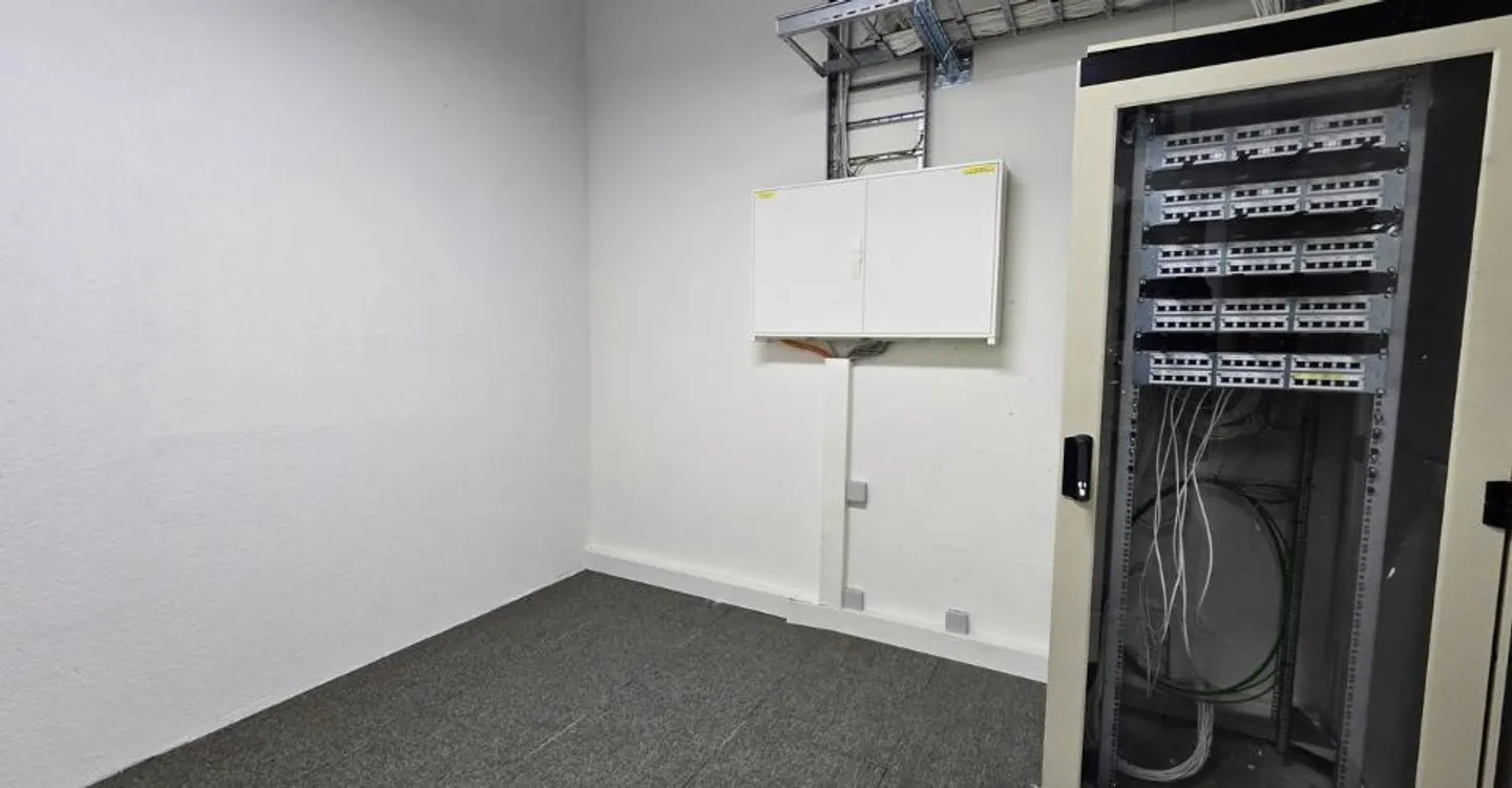 96m2 - Ufficio vicino al centro di Neuchâtel - Foto 6 di 10