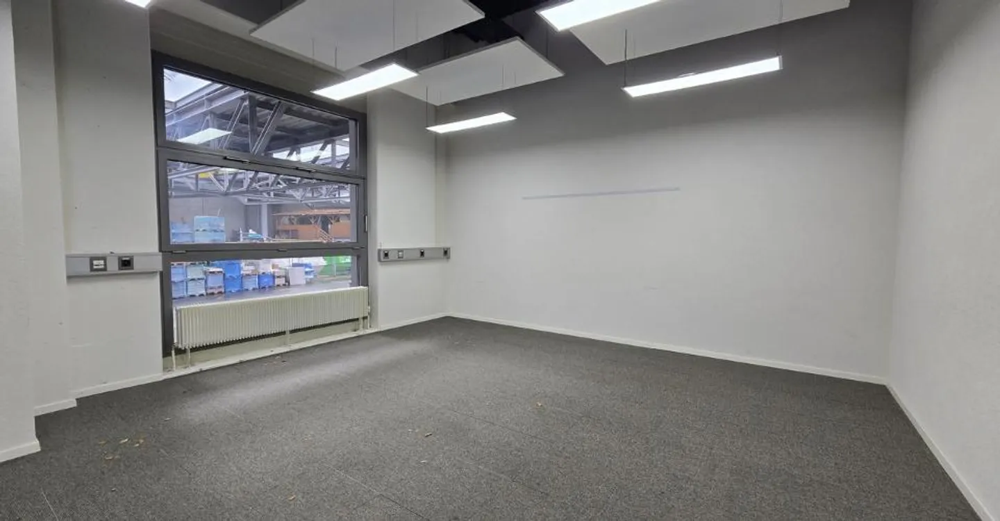 96m2 - Ufficio vicino al centro di Neuchâtel - Foto 8 di 10
