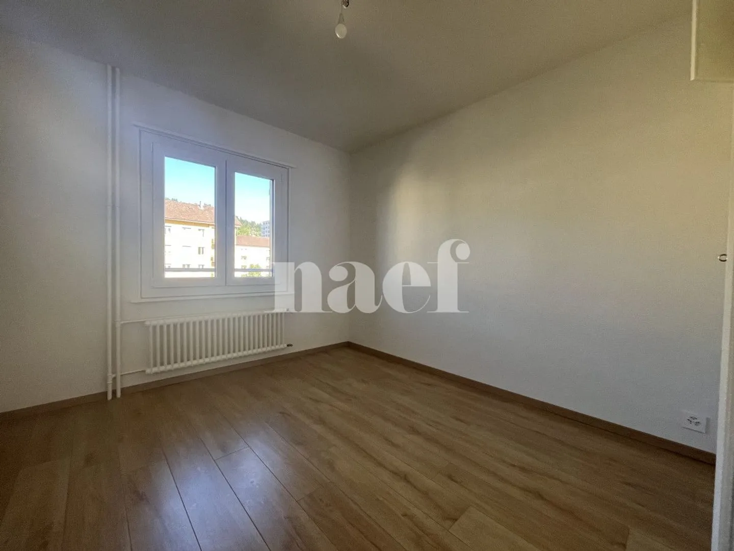 Appartamento di 3 stanze al 4° piano - Foto 4 di 8