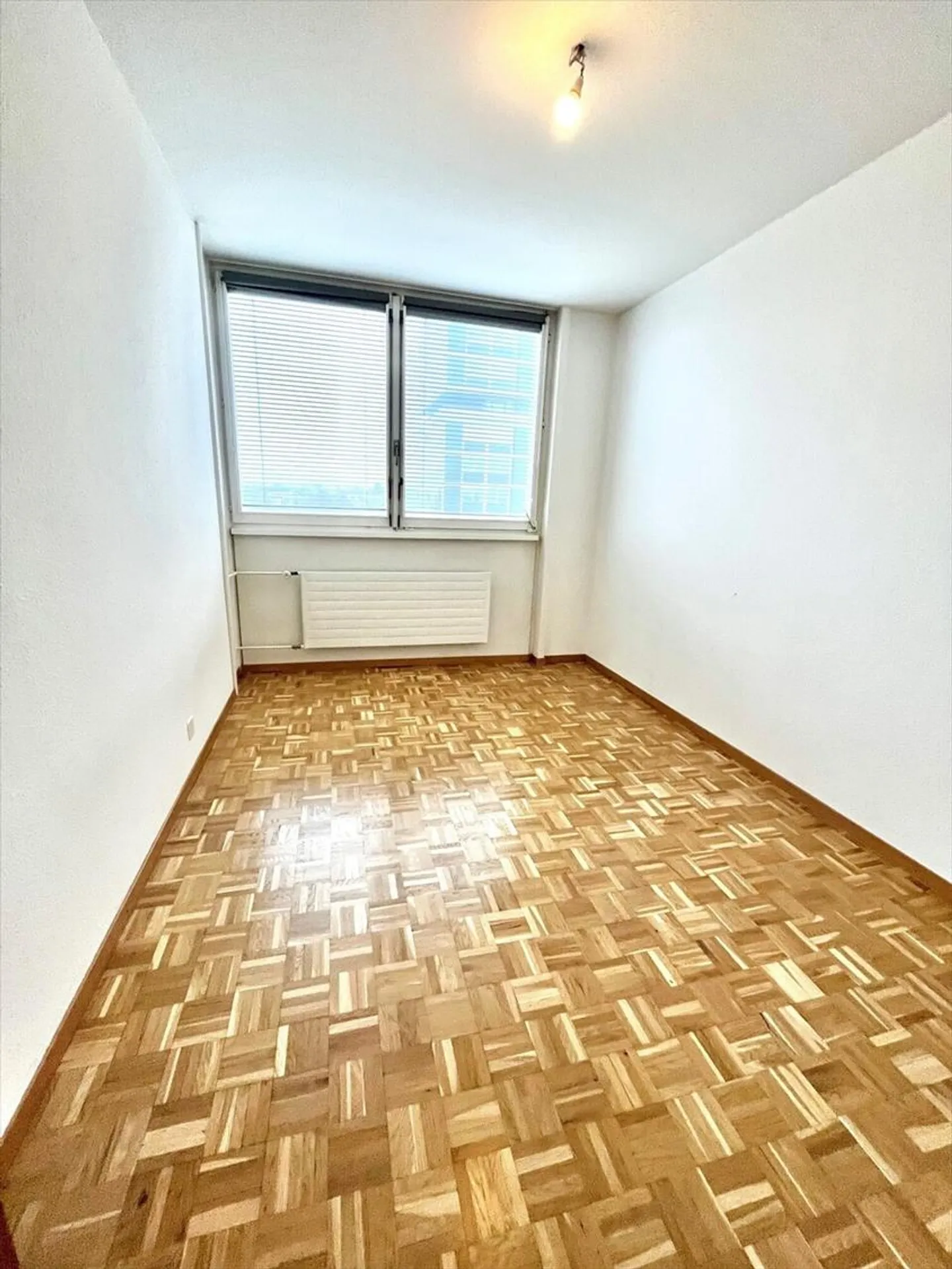 Appartamento con 5 stanze e passaggio - Foto 7 di 8