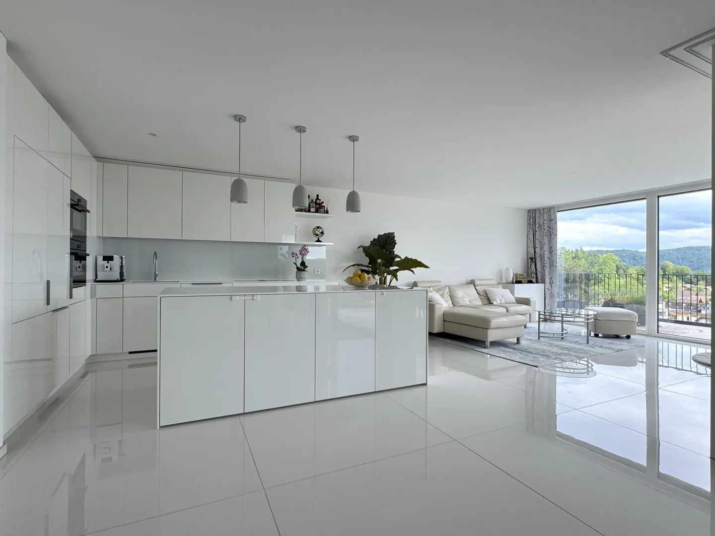 Dreamlike Attic Apartment for Sale in a Desirable Location - Photo 5 of 15