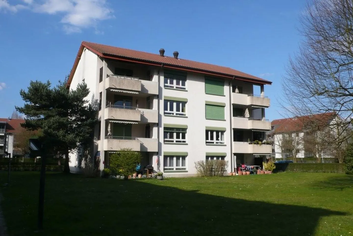 Erstbezug - 3.5-Zimmer-Dachgeschosswohnung rechts im 4. OG mit Lift - Foto 1 di 1