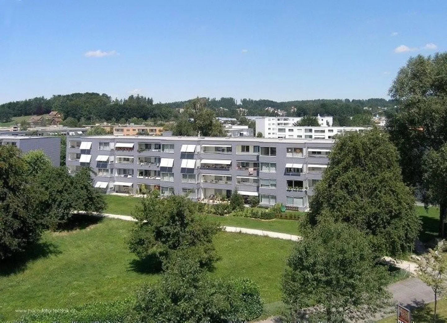 Grosse, schöne 4.5 Zimmerwohnung - Foto 1 von 7