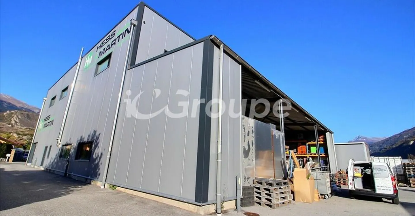 Überlinger - Halle industrielle de 955m2 avec showroom et atelier - Photo 11 sur 12