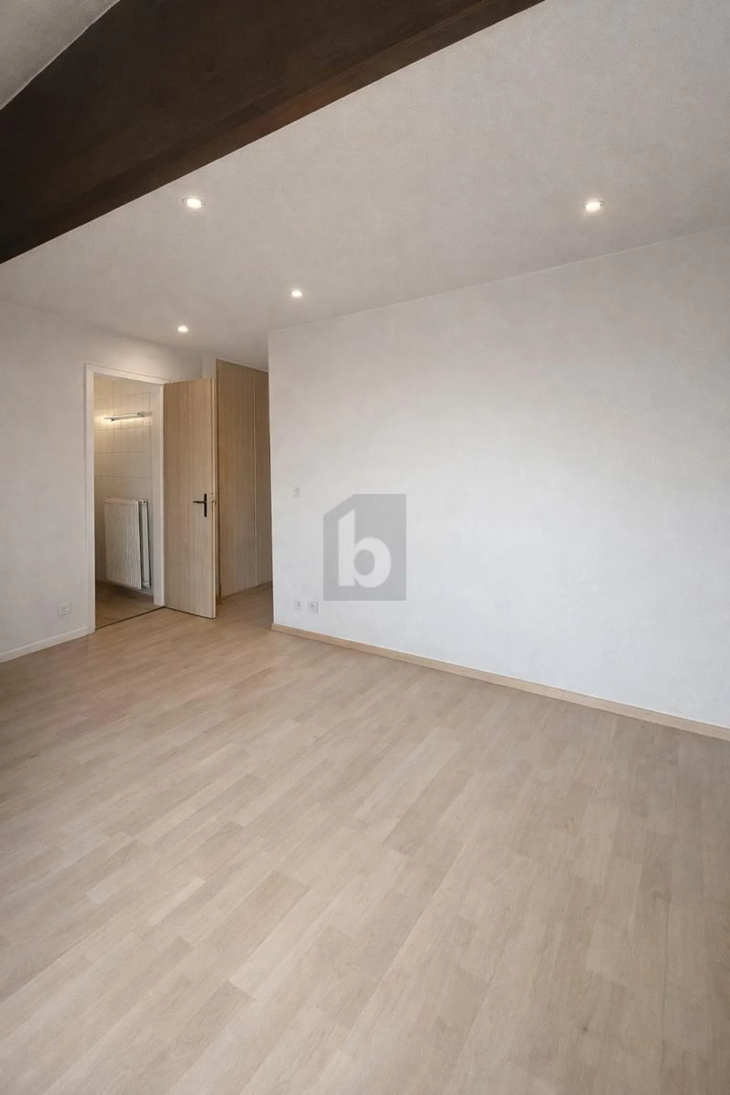 Studio Rénové au Centre-Ville - Photo 4 sur 6