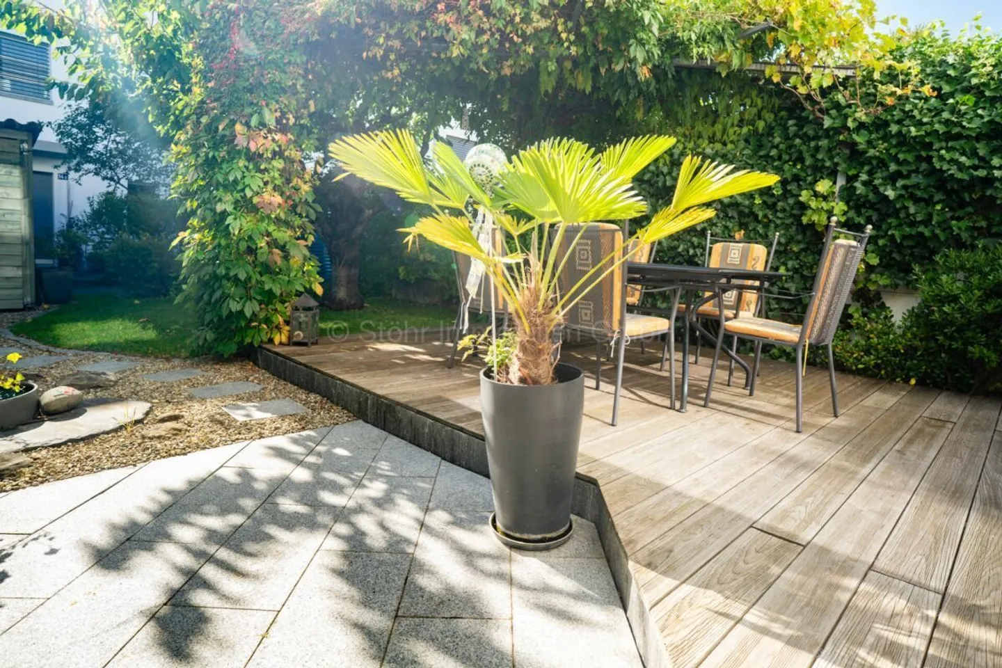 Maison mitoyenne de 5,5 pièces dans un emplacement prisé à Winterthur - Photo 2 sur 22