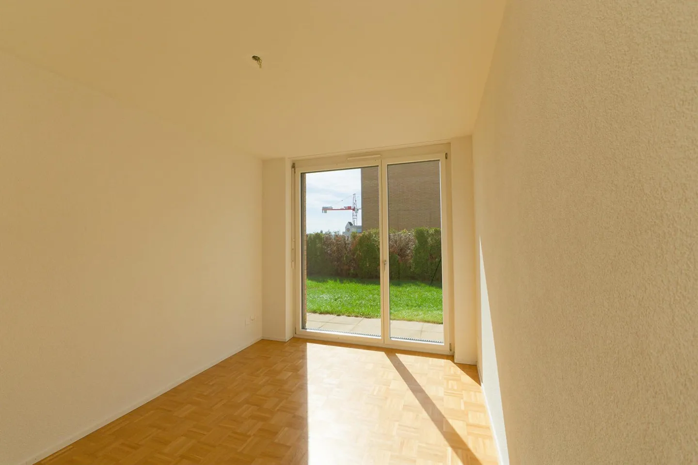 Garden apartment in a quiet location - Photo 4 of 13