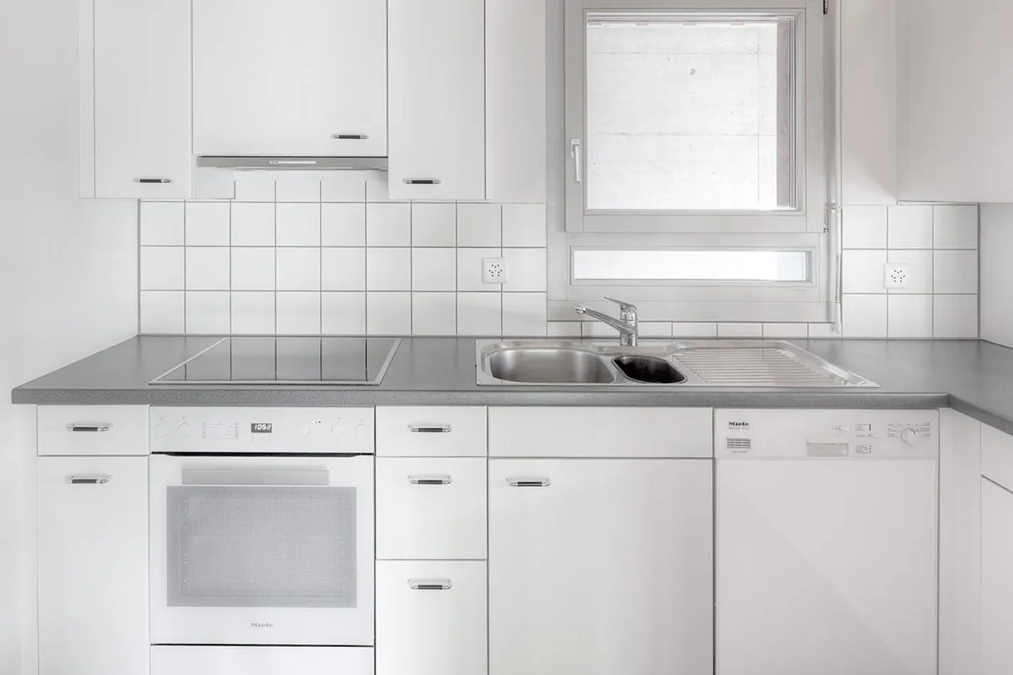 Helle Wohnung mit moderner Küche - Foto 4 von 8