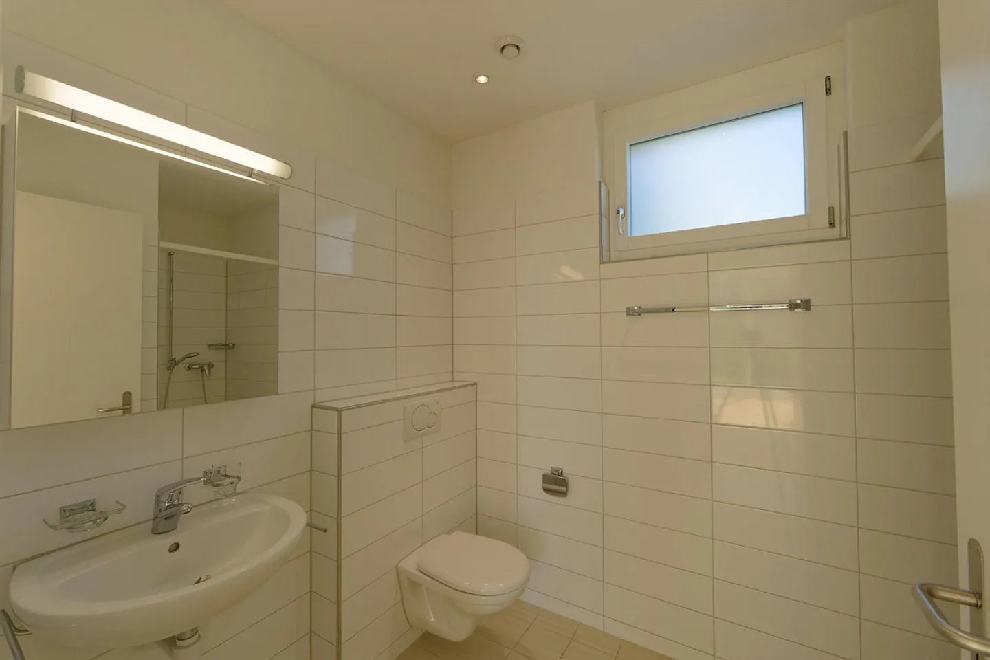 Garden apartment in a quiet location - Photo 5 of 13