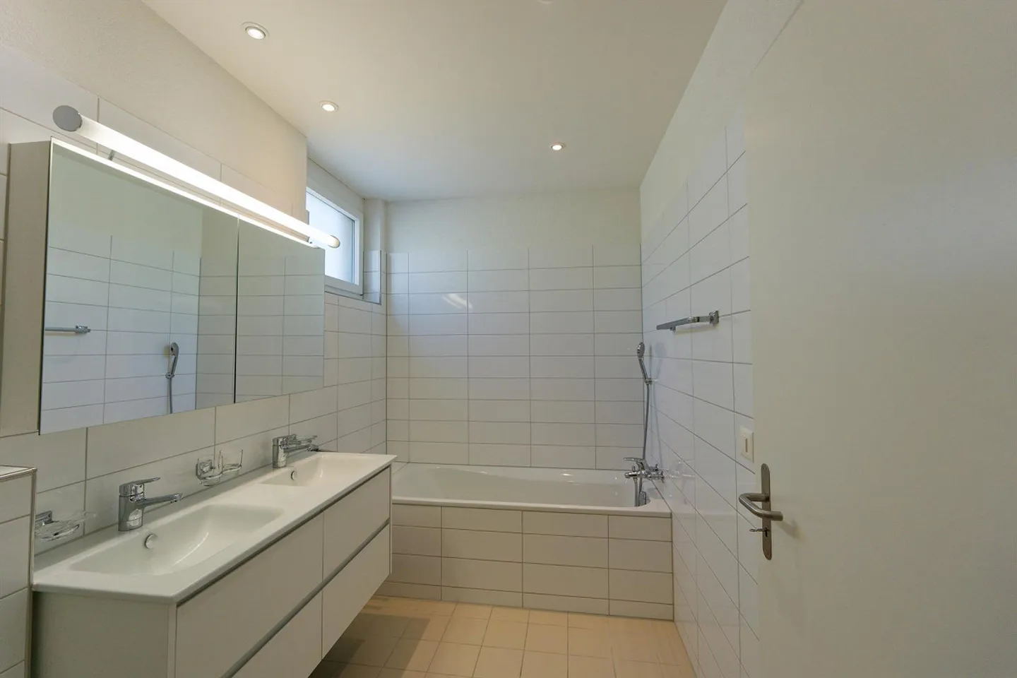 Garden apartment in a quiet location - Photo 6 of 13