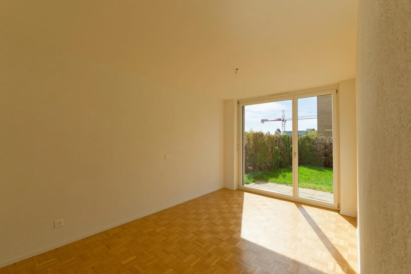 Garden apartment in a quiet location - Photo 7 of 13