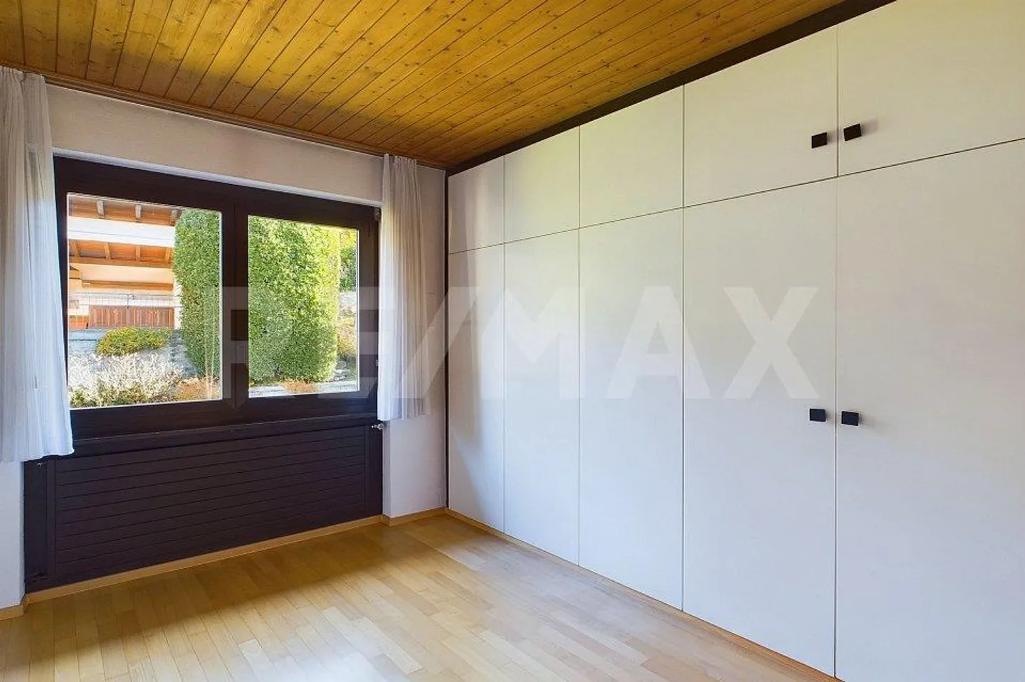 Haus mit 11 Zimmern - Foto 6 von 13