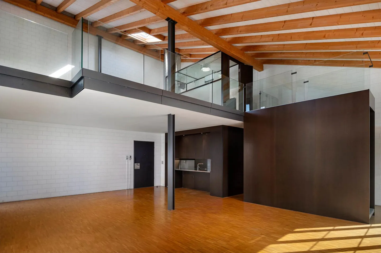 Appartement en loft dans un emplacement privilégié ! - Photo 4 sur 19