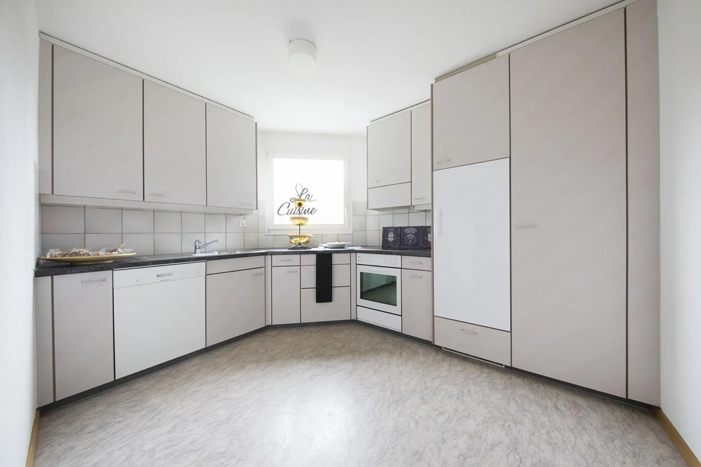 Quiet Residential Area! - Photo 4 of 9