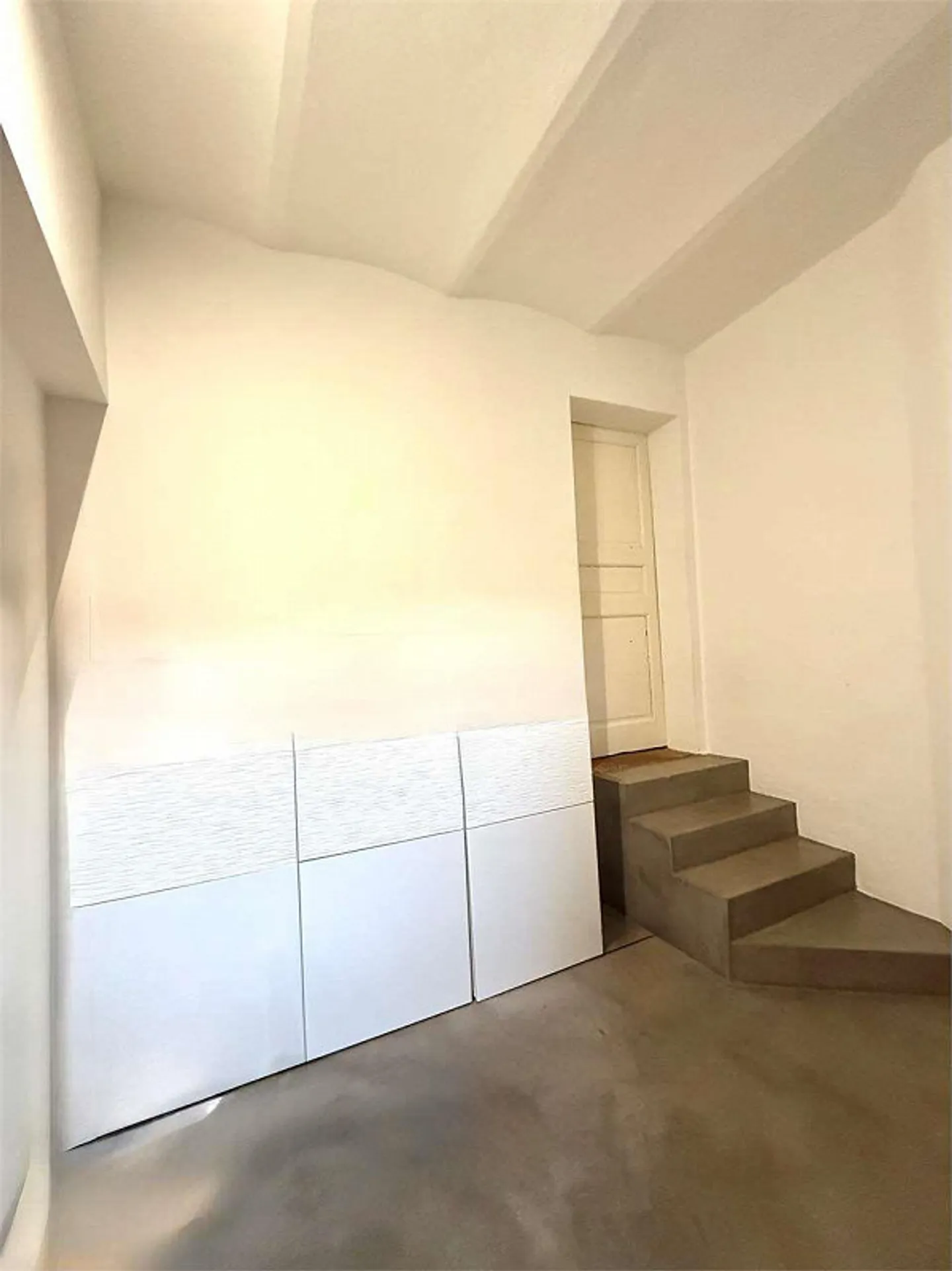 Modern 4.5-room apartment with lake view in Curio - Photo 10 of 11