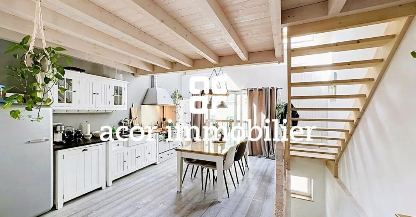 Ardon - Casa atipica nel cuore del vecchio villaggio - Foto 3 di 8