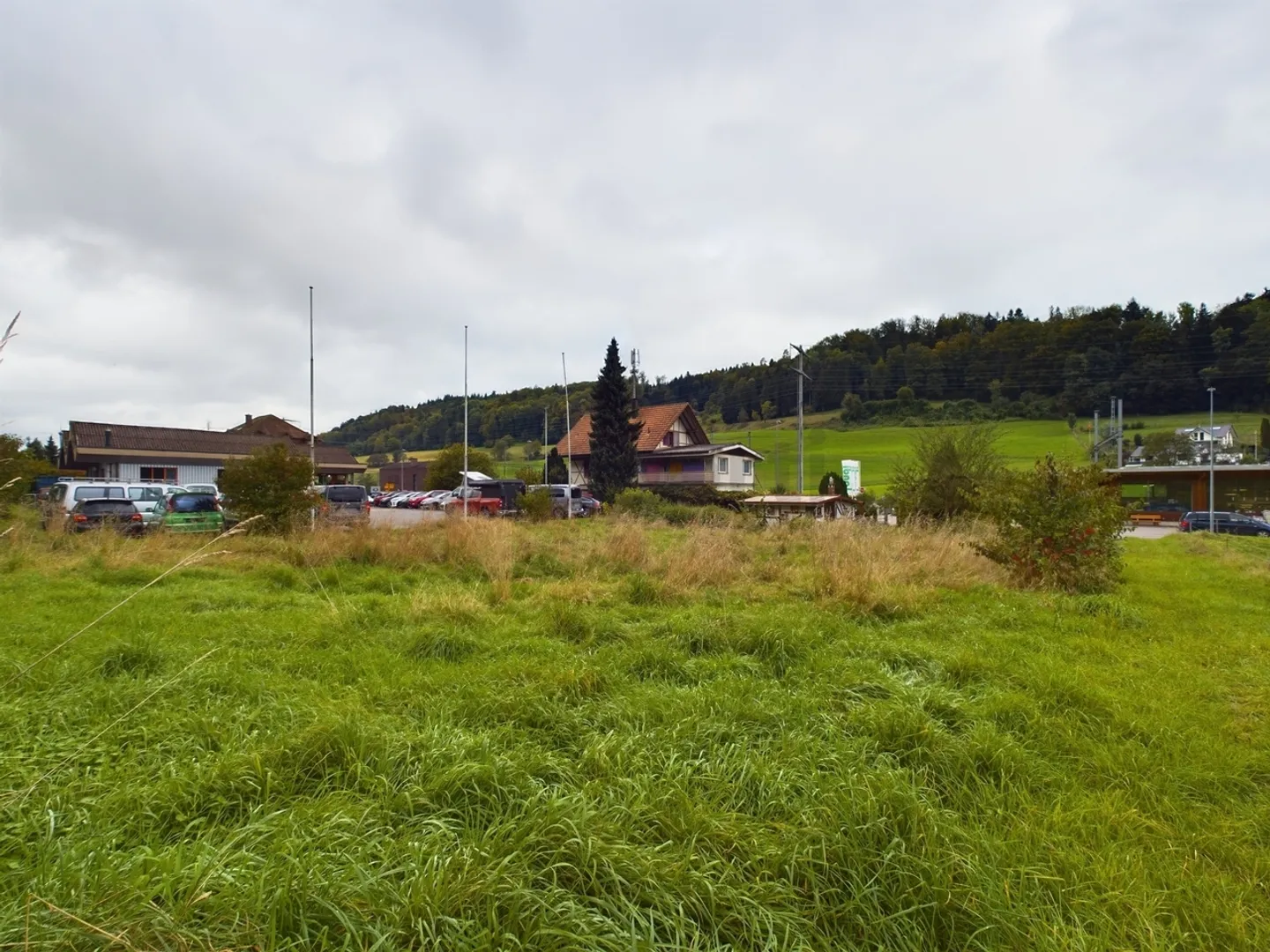 Terrain de construction polyvalent en zone mixte M2 - 648 m² pour habitation et commerce à Riedtwil - Photo 7 sur 8
