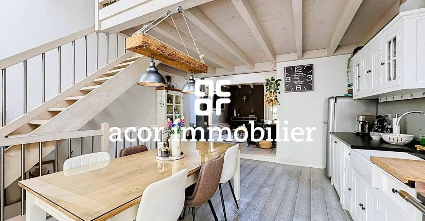 Ardon - Casa atipica nel cuore del vecchio villaggio - Foto 4 di 8