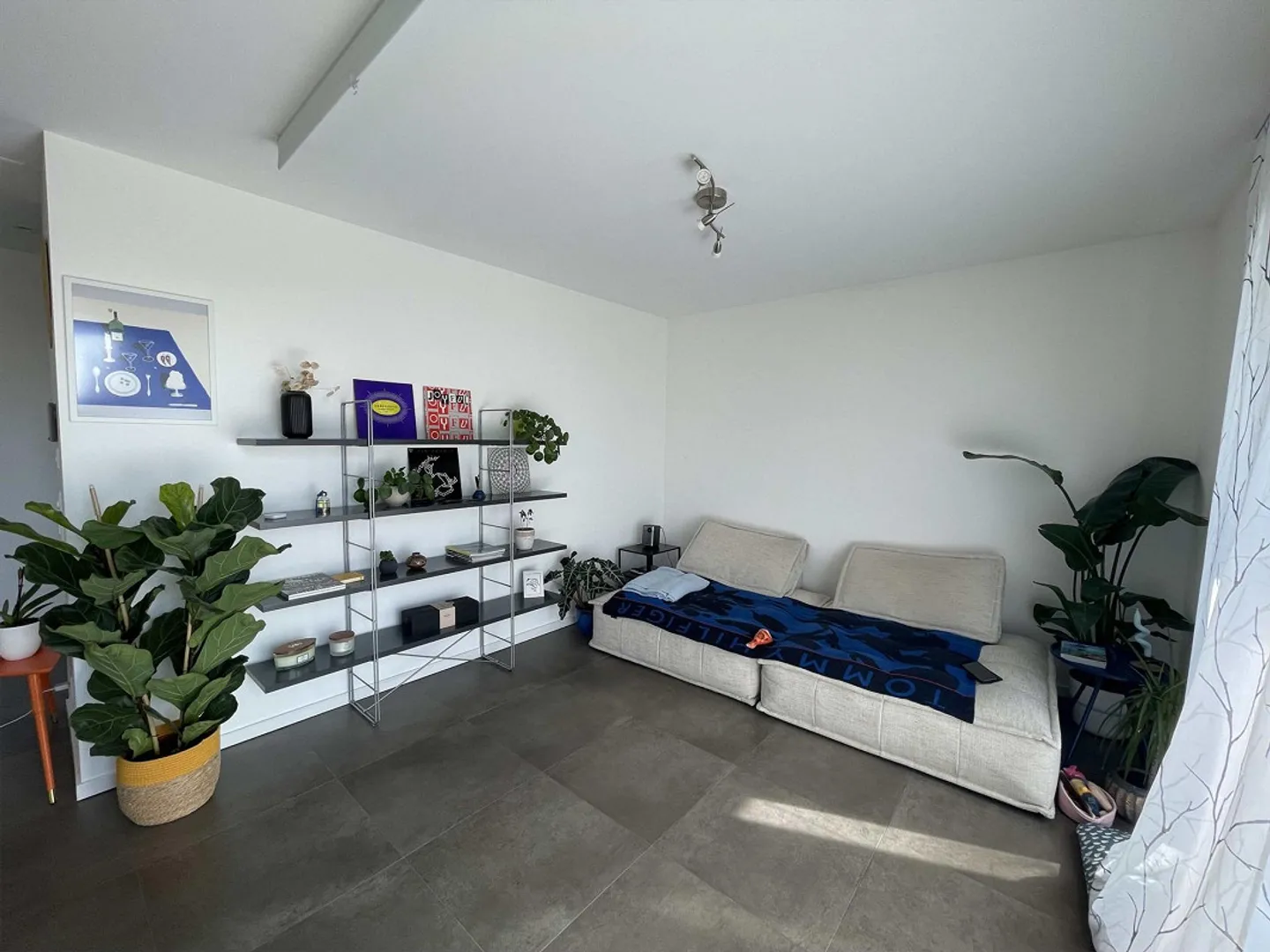 INTERESTING 3.5 ROOM APARTMENT WITH GARDEN AND TWO PARKING SPACES - Photo 5 of 11