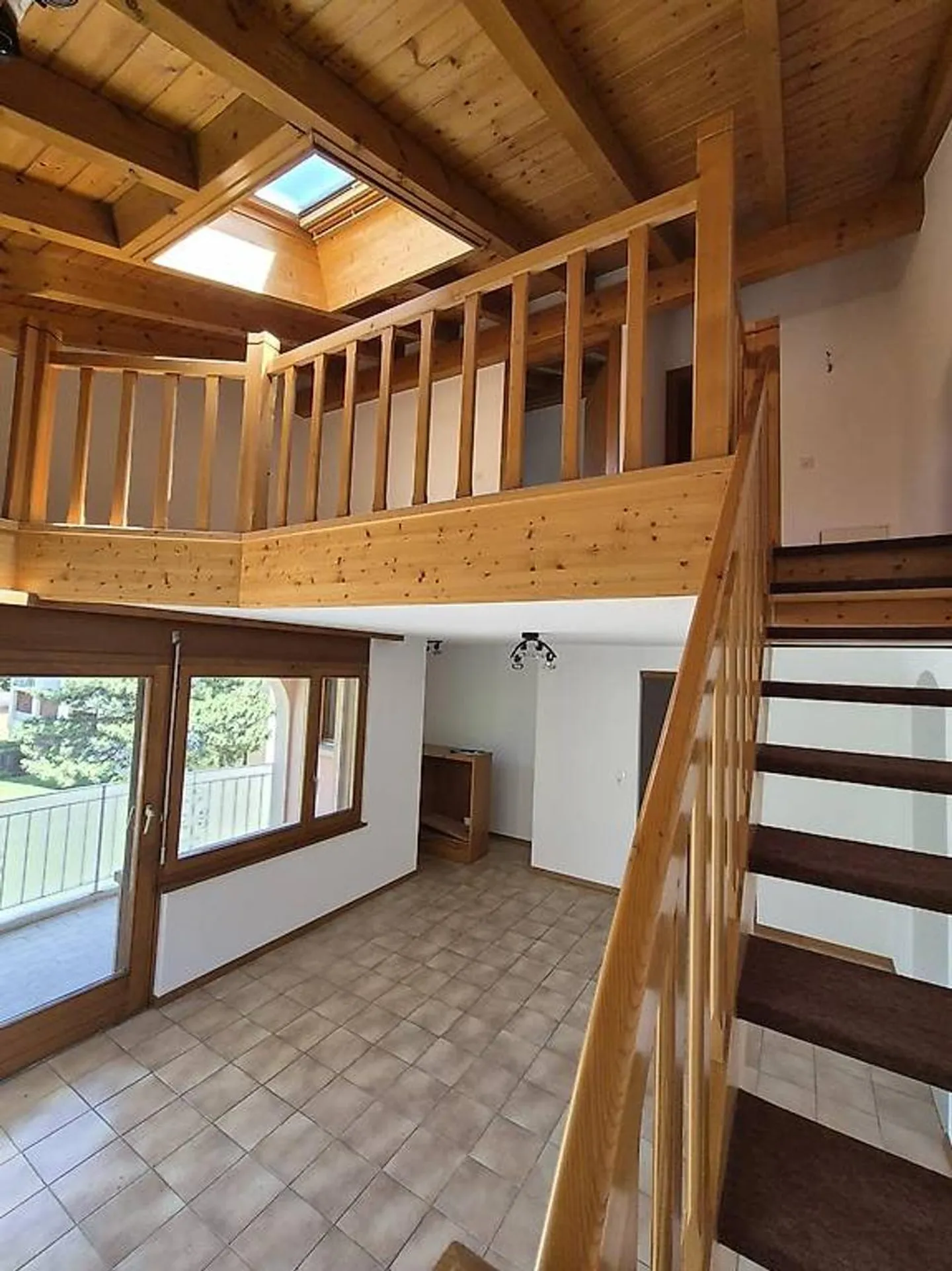 Appartement Duplex avec Vue sur Vignoble - Photo 6 sur 13