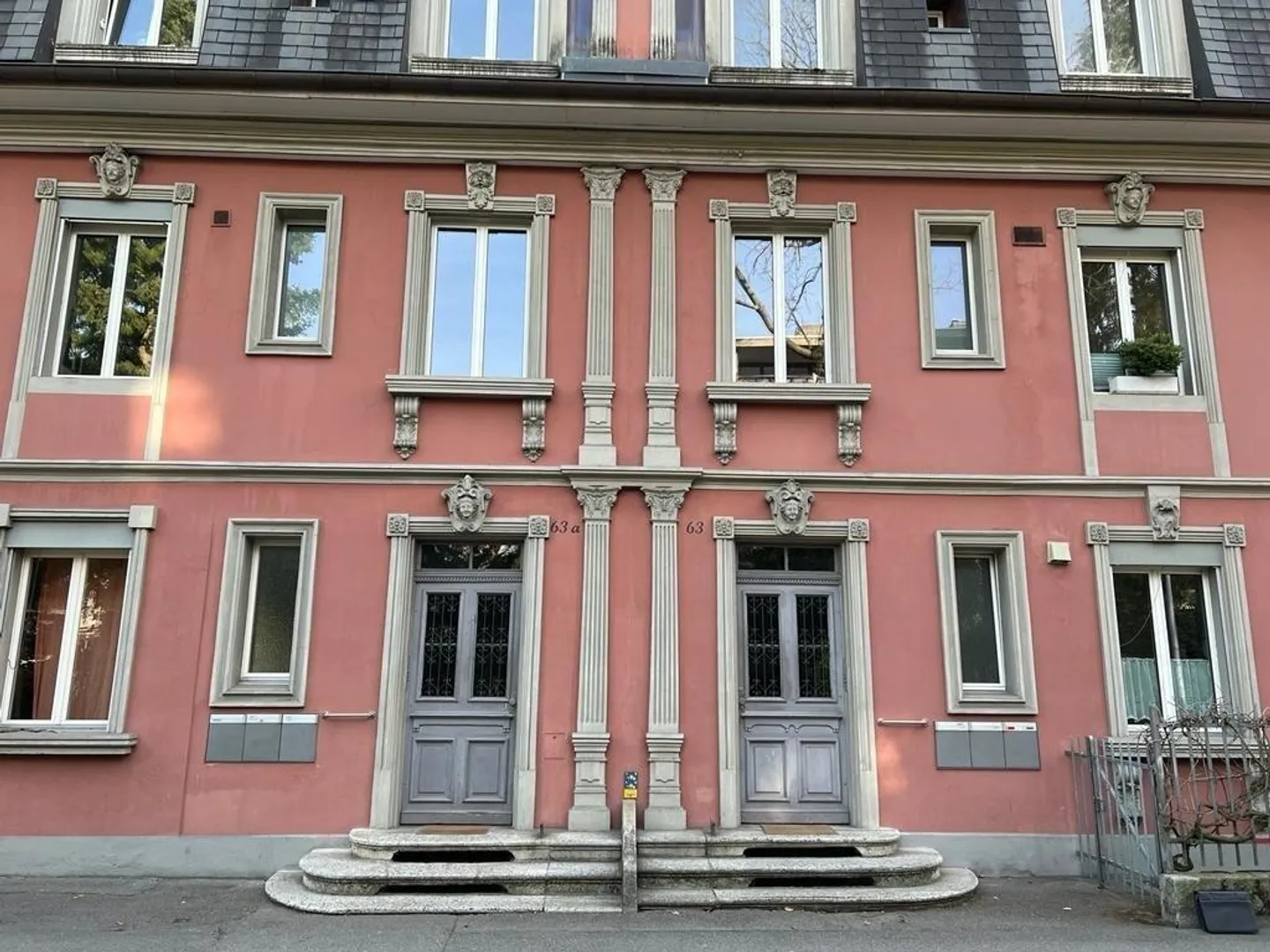 GREAT, CENTRAL 4.5-MAISONETTE-APARTMENT - Photo 1 of 12