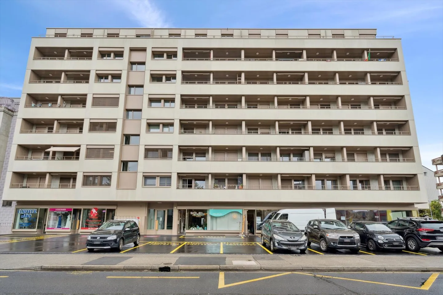 Geräumige Wohnung mit Balkon im Herzen von Yverdon-les-Bains - Foto 2 von 7