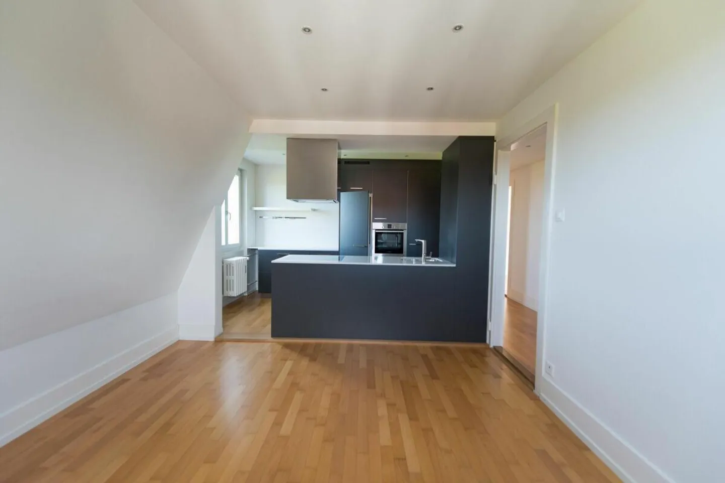 Modern old building apartment in a sunny location with a view of the outdoors - Photo 3 of 12