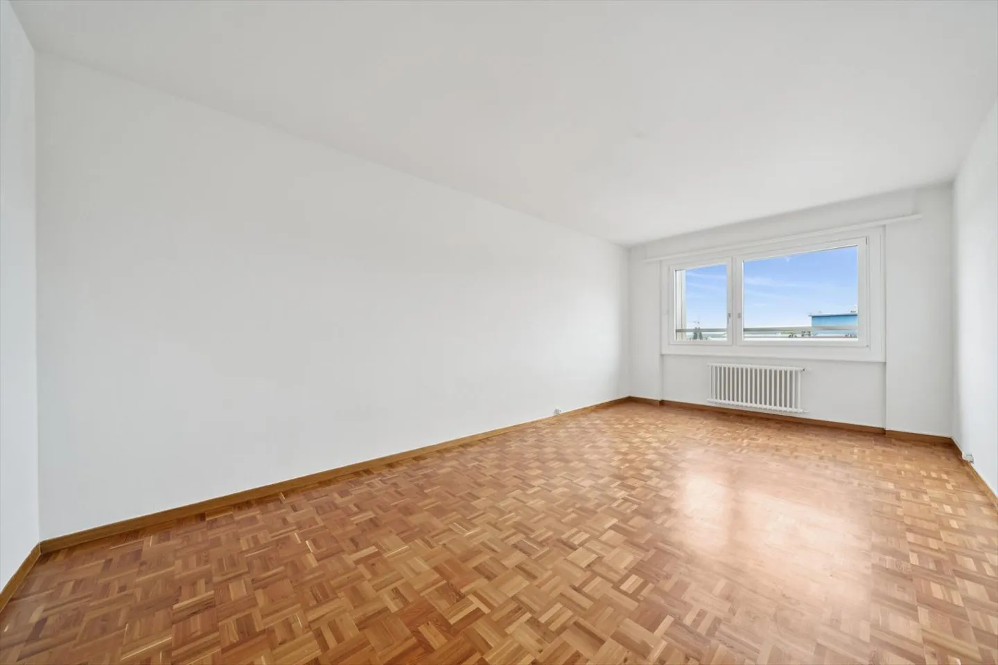 Geräumige Wohnung mit Balkon im Herzen von Yverdon-les-Bains - Foto 4 von 7