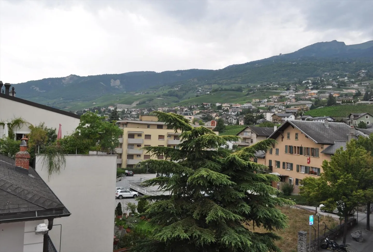 SIERRE - IN VENDITA - APPARTAMENTO 4.5 STANZE - fr 439'000.00 - Foto 1 di 13