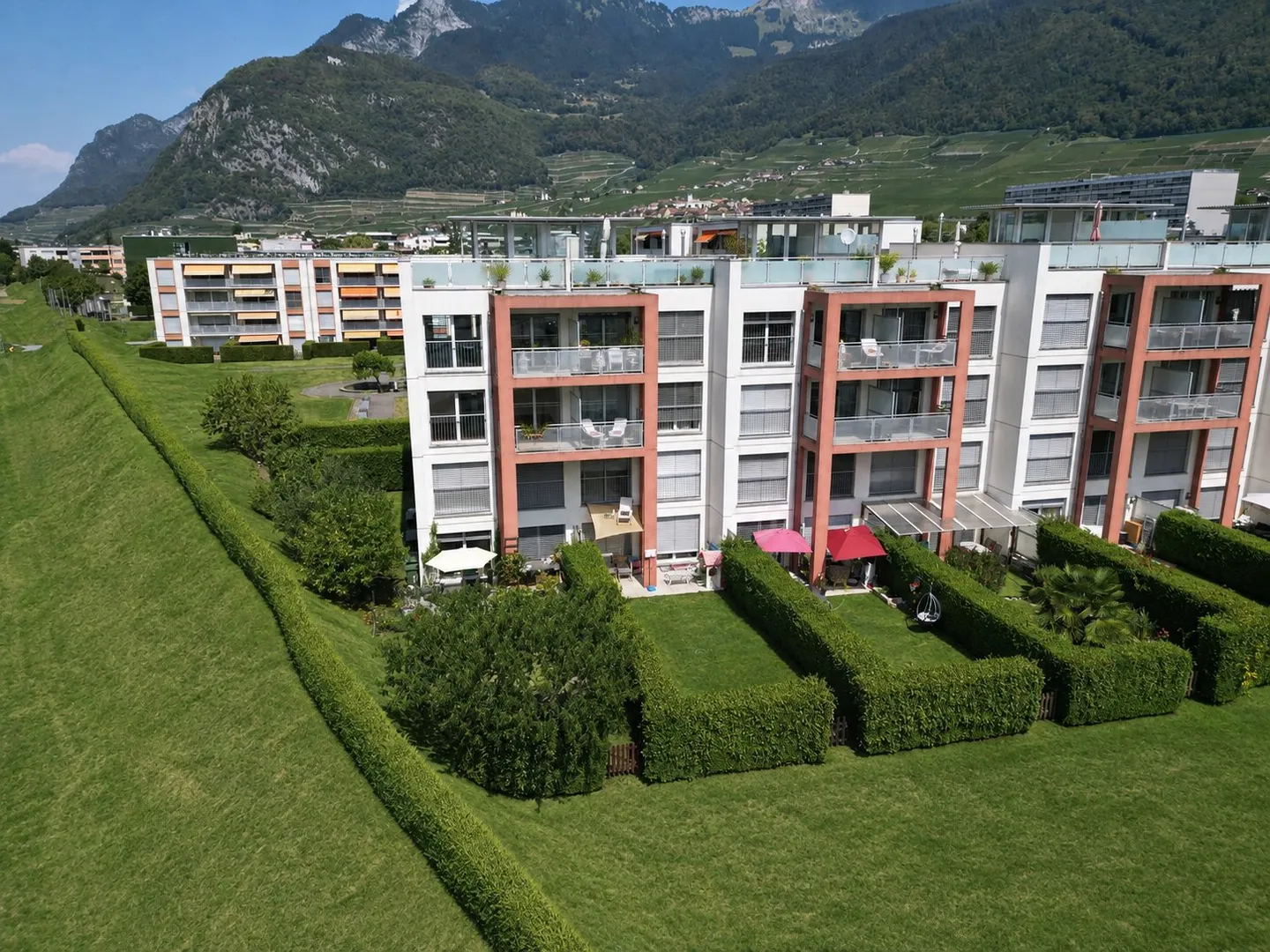 Appartement Duplex avec Terrasse - Photo 1 sur 26