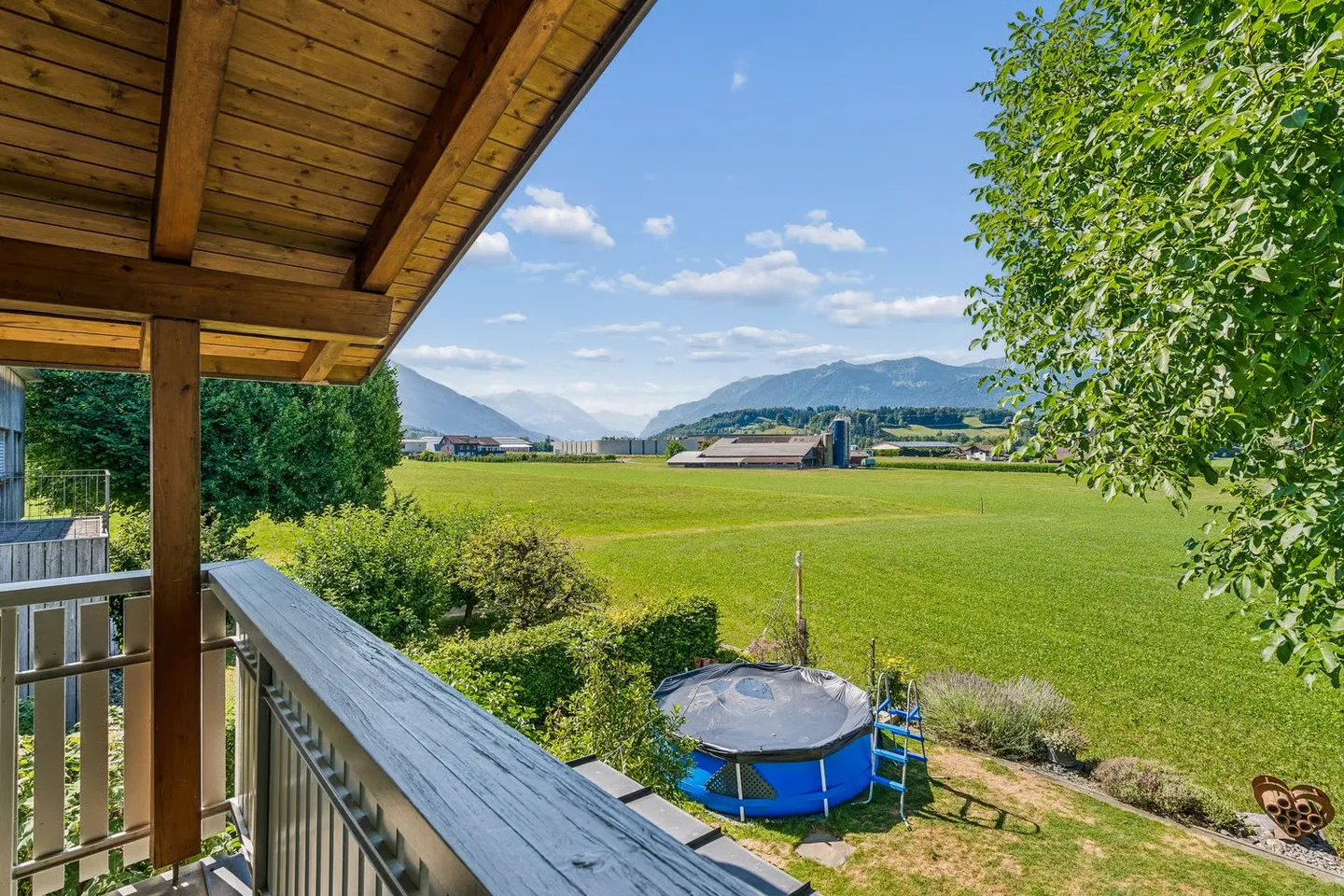 Living with a View – Detached 7-Room Single-Family House - Photo 7 of 21