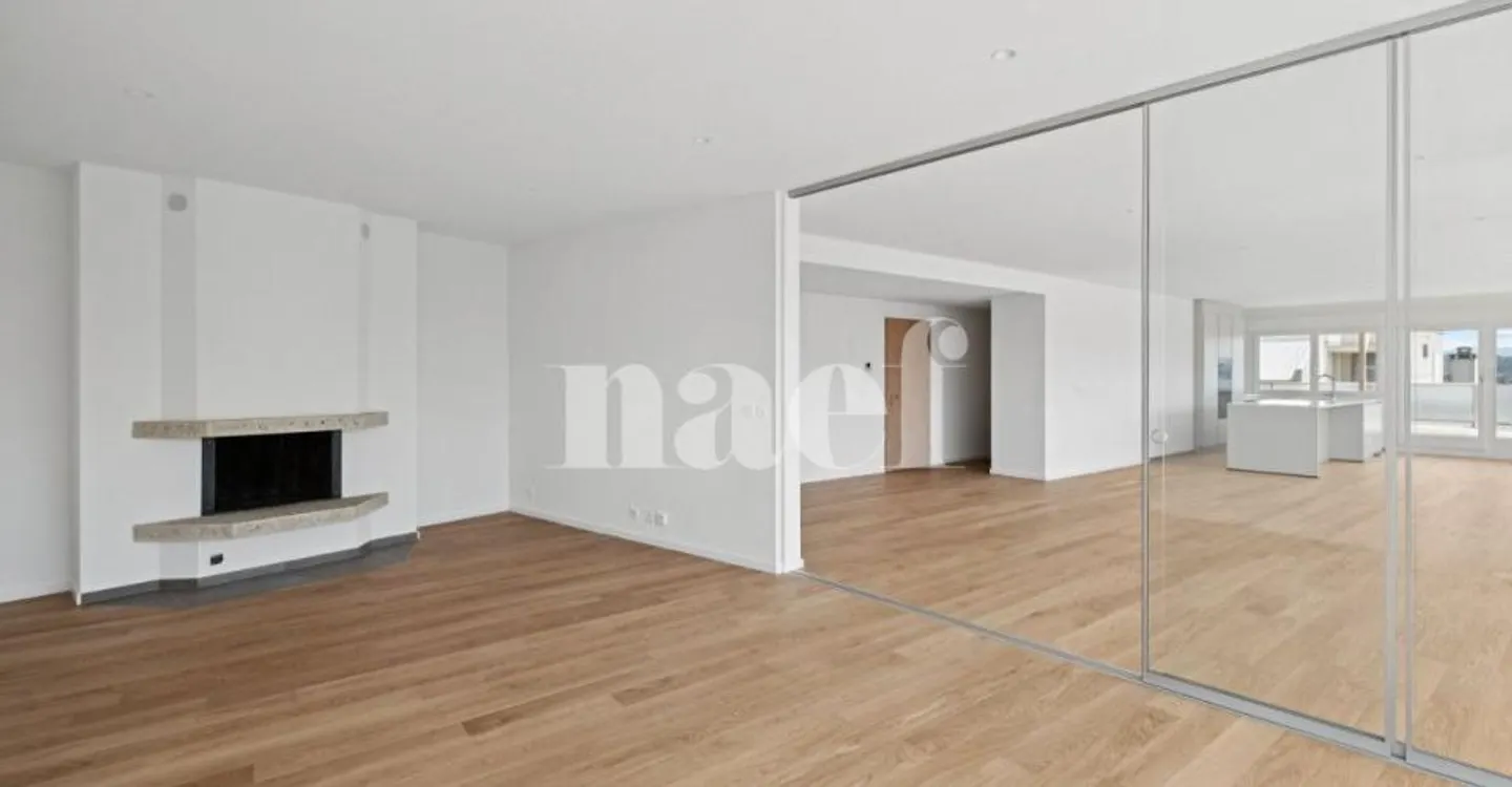 6-Room Apartment - Photo 4 of 13