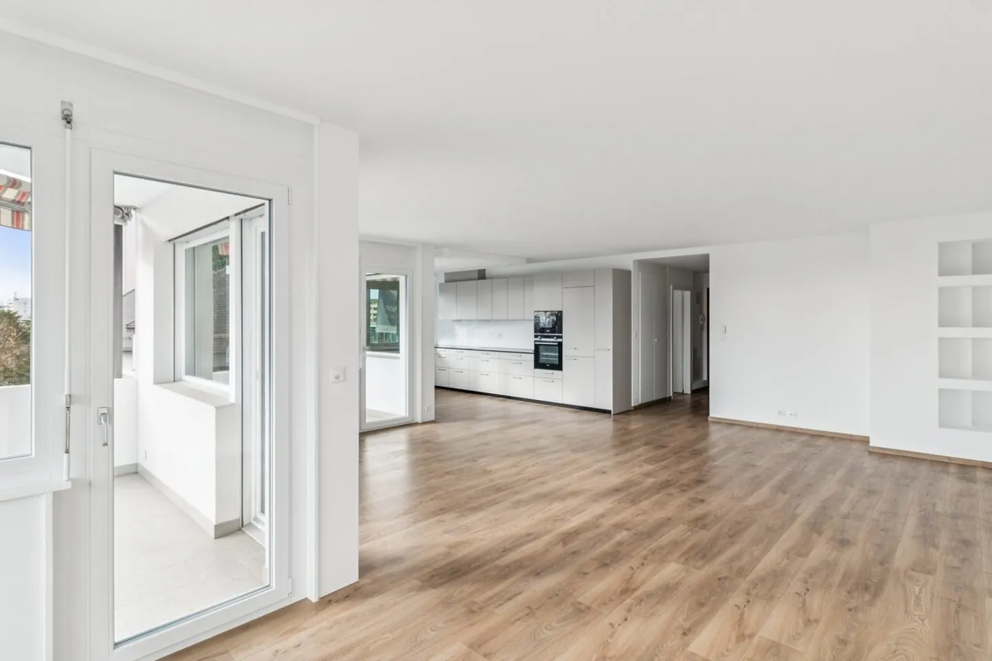 Appartamento ristrutturato di 6,5 stanze con studio indipendente Un'opportunità rara - Foto 1 di 10