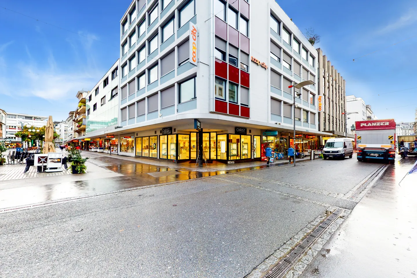 Moderne Büroräume in Biel - Foto 1 von 9