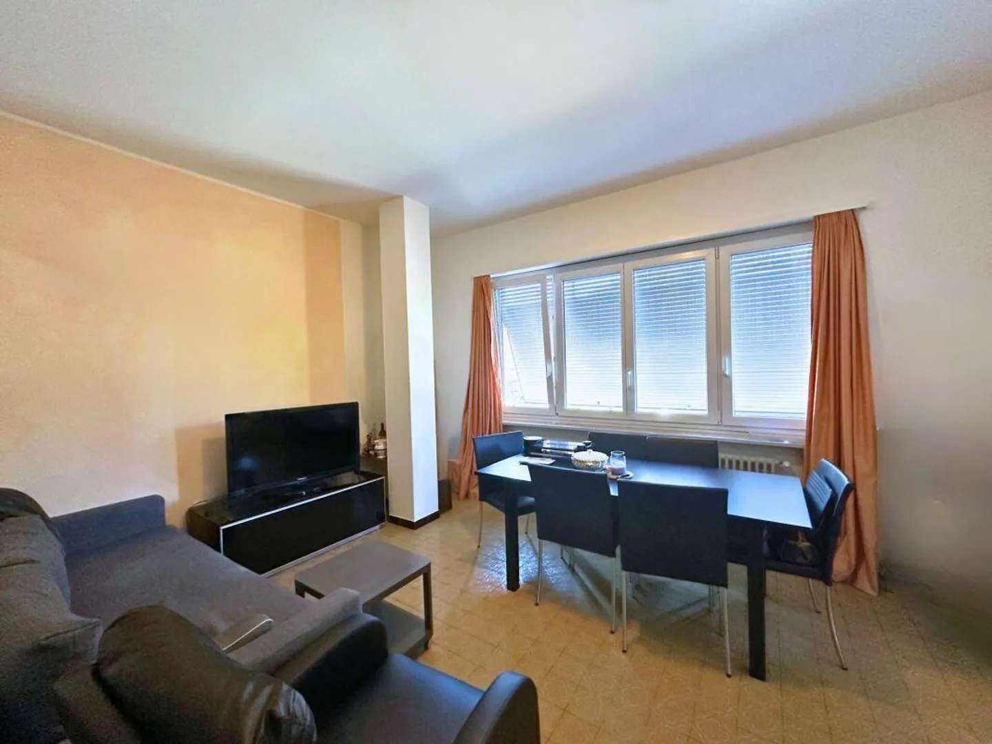 Interesting residential building with 3 residential units - Photo 19 of 23