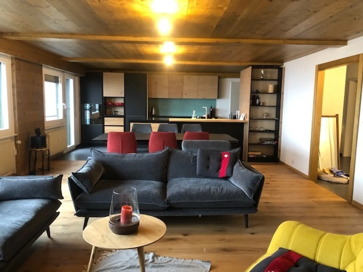 Saisonale Vermietung eines wunderschönen 4,5-Zimmer-Penthouse-Apartments in Nendaz - Foto 1 von 14