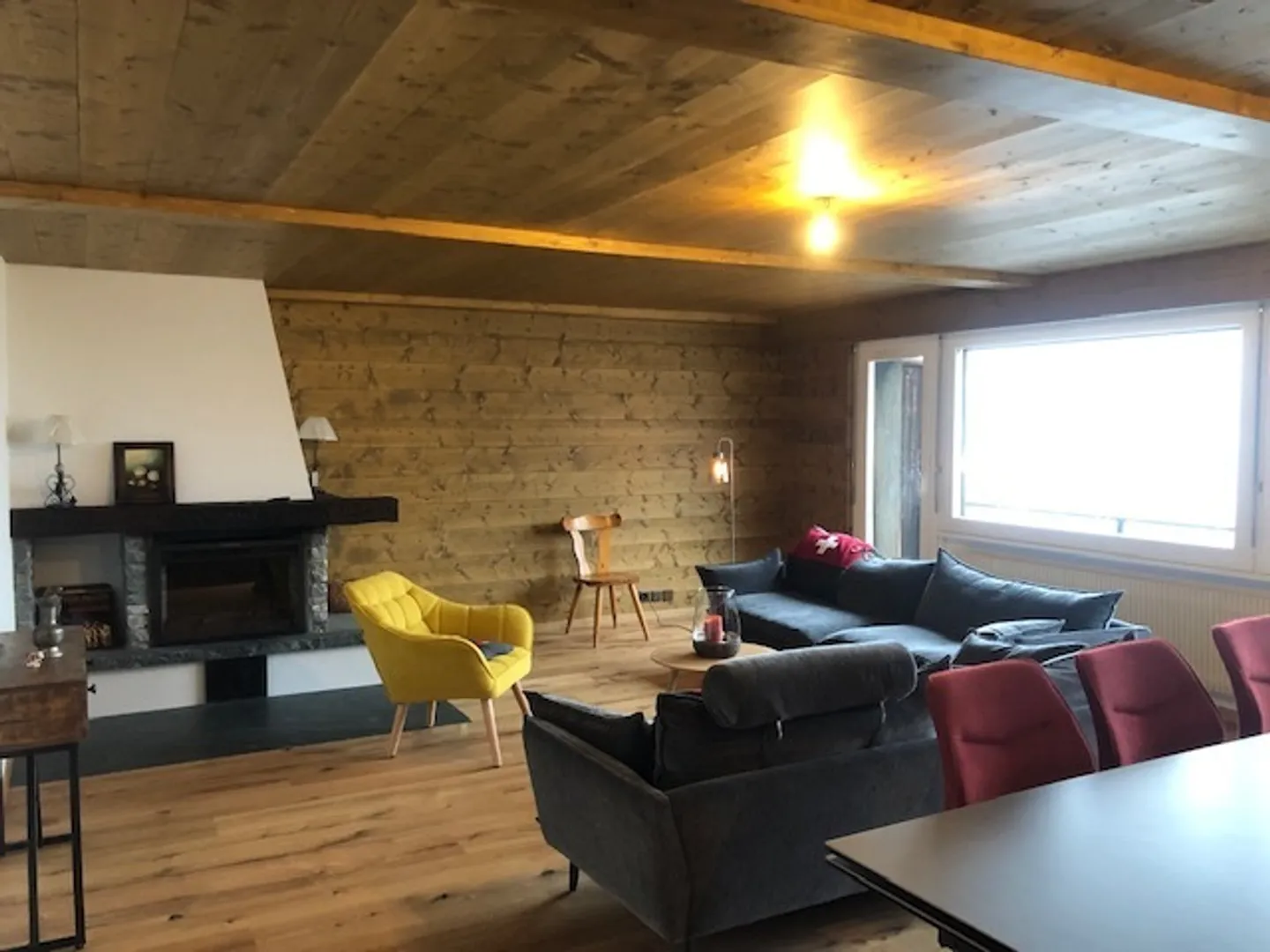 Saisonale Vermietung eines wunderschönen 4,5-Zimmer-Penthouse-Apartments in Nendaz - Foto 2 von 14